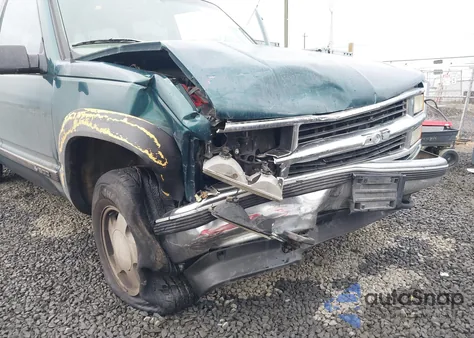 1999 Chevrolet Suburban 1500 Lt from USA, damaged, VIN 3GNFK16R7XG108225